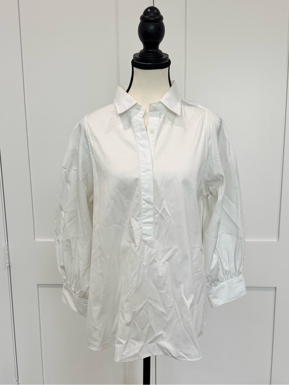 🤍 Ann Mashburn White Concealed Placket Poplin Blouse | Size Medium 🤍